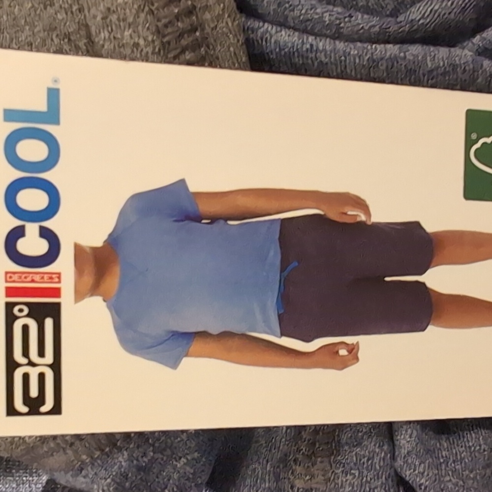 Boys 8 : T-shirt and short combo
